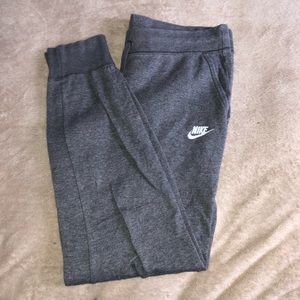 Gray Joggers/Sweatpants